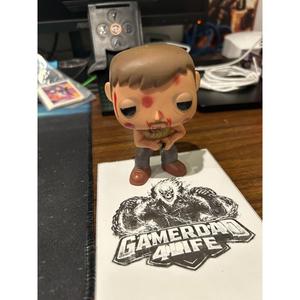 Funko Pop! Television AMC The Walking Dead # 100 Injured Daryl Vinyl Figure OOB